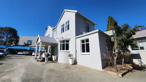 12 Bolton Road, Parkwood